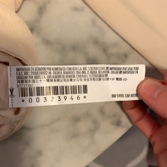 🆕 NWT Forever 21 Cropped Blouse in Cream Size Small - Picture 7 of 7